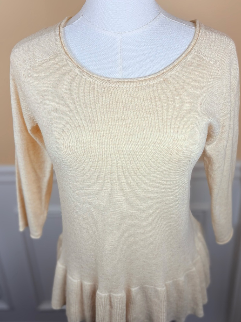 💛 Line & Lotte S 100% Cashmere Buttercream Ruffle-Hem Sweater